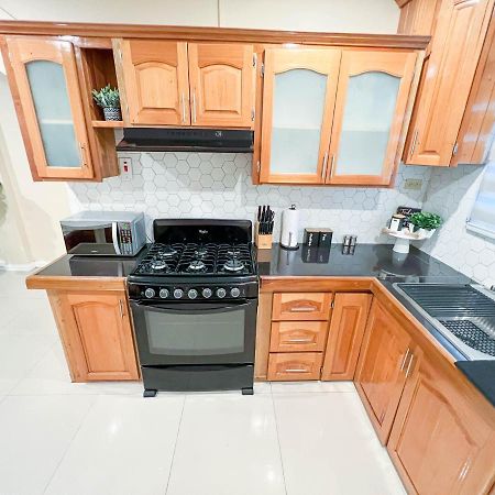 Stacys Place #4 Studio Apartment Port of Spain Buitenkant foto